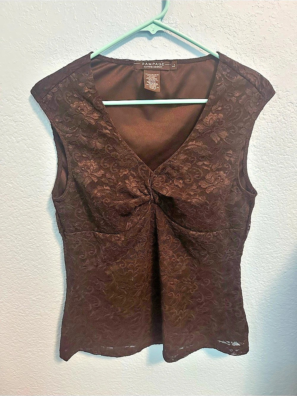 Rampage Floral V-Neck Sleeveless Top Size Large